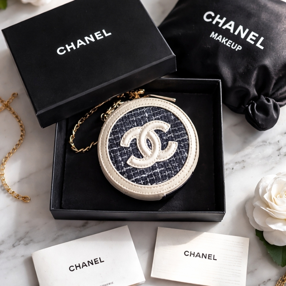 Chanel Tweed Black and Cream Round Wristlet W/Gold Accent Charms NEW GWP